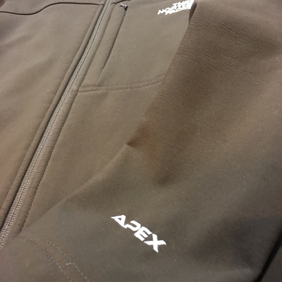 NorthFace Apex Jacket In Women’s Medium. - Picture 6 of 8